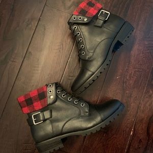 Mix No. 6 Combat Boots Size 8